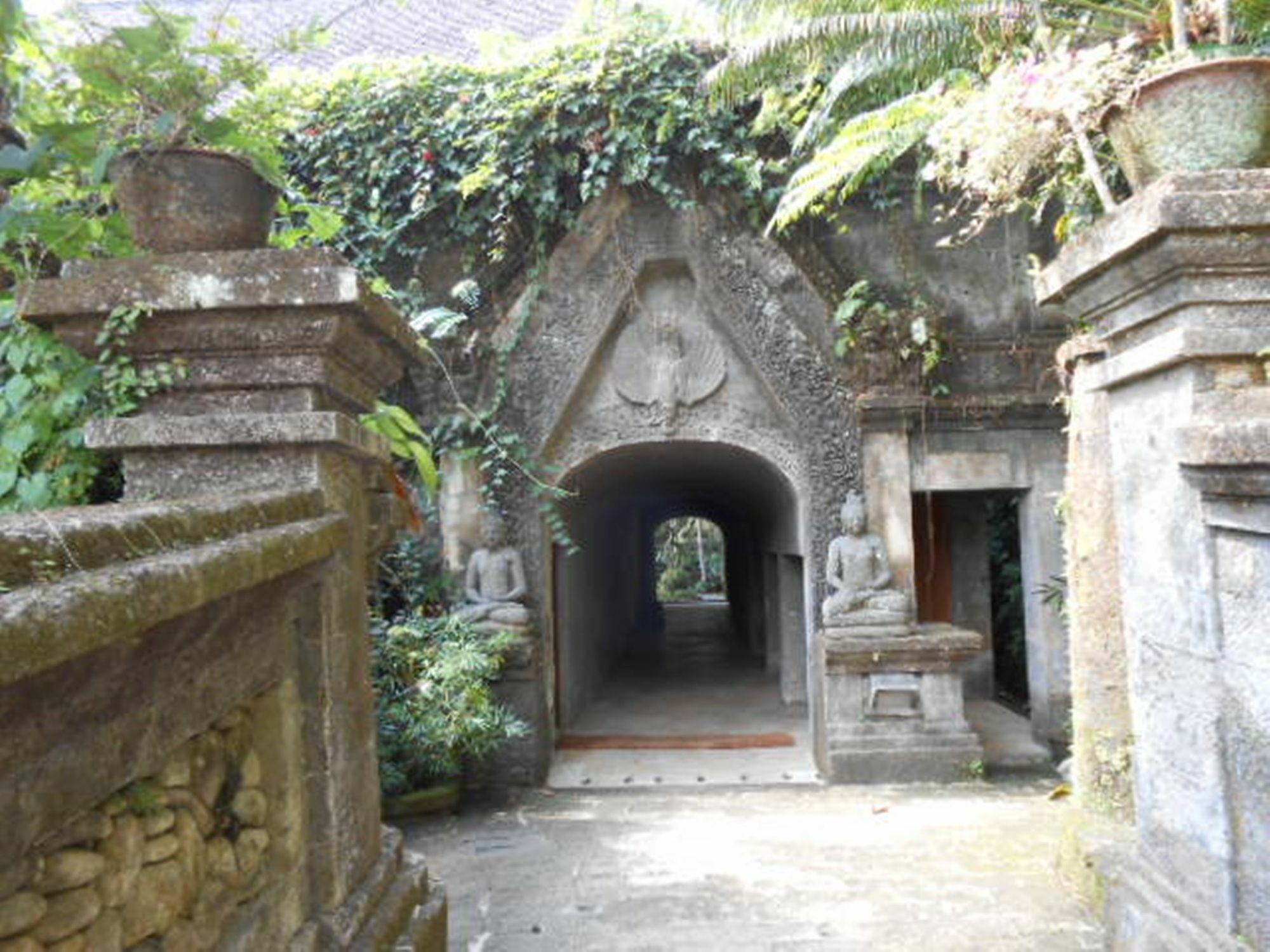 Ibah Hotel Ubud Exterior foto